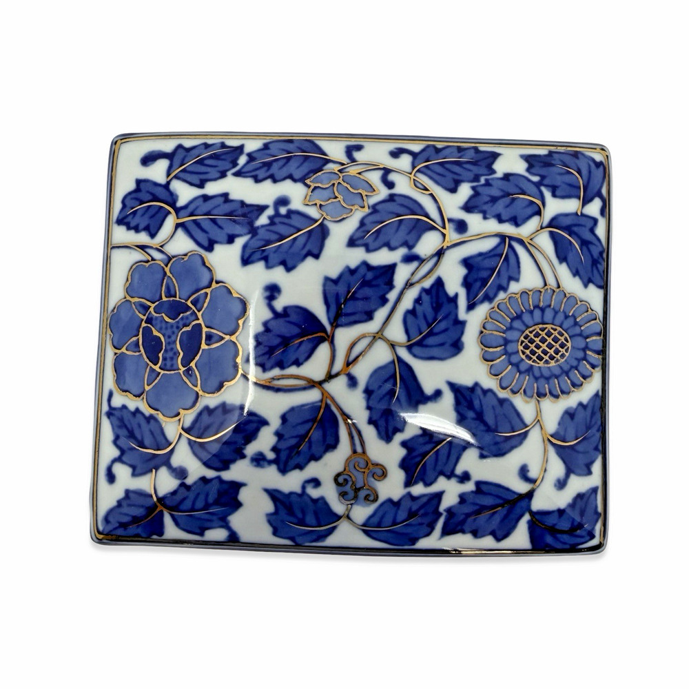 Vintage Blue White Floral Porcelain Trinket Box Gold Detail Lidded Jewelry Box - Picture 2 of 16